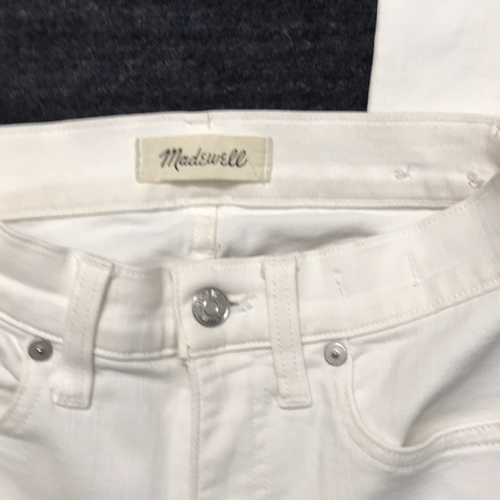 Madewell Tall 9" High-Rise Skinny Jeans in Pure White - Picture 4 of 7